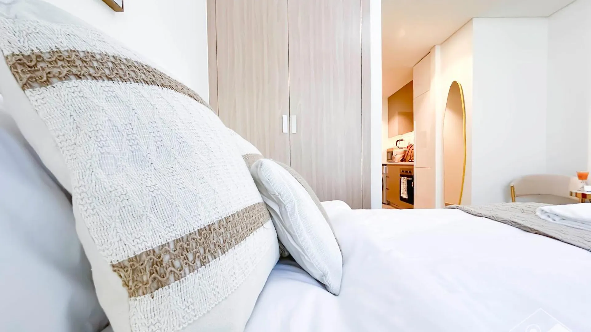 Studio In Azizi Riviera Comfort And Convenience ドバイ